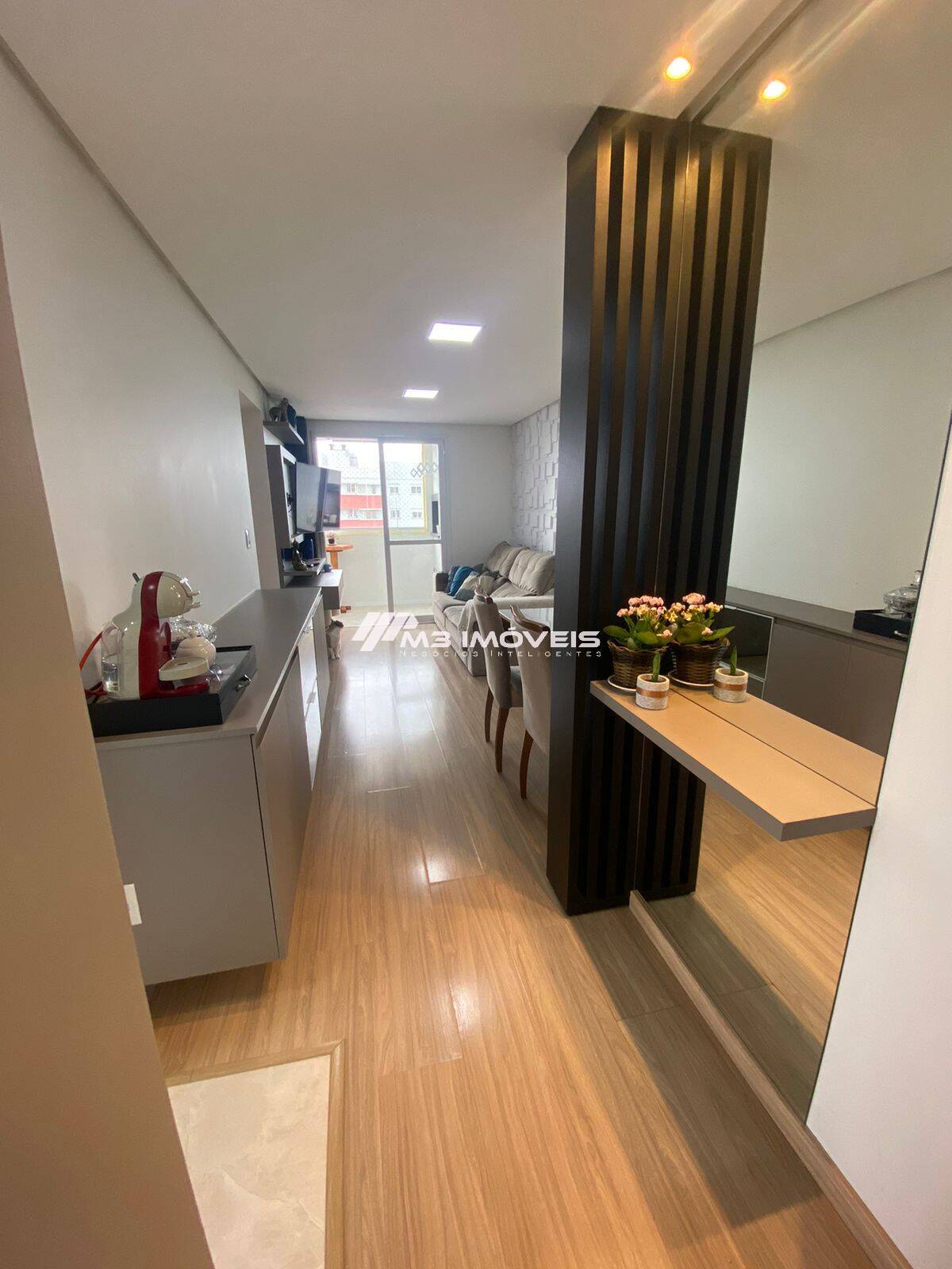 Apartamento à venda com 2 quartos, 51m² - Foto 2