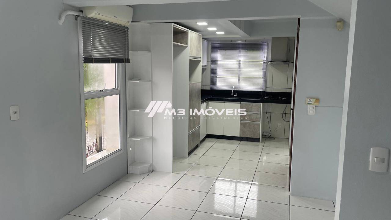 Sobrado à venda com 2 quartos, 92m² - Foto 4