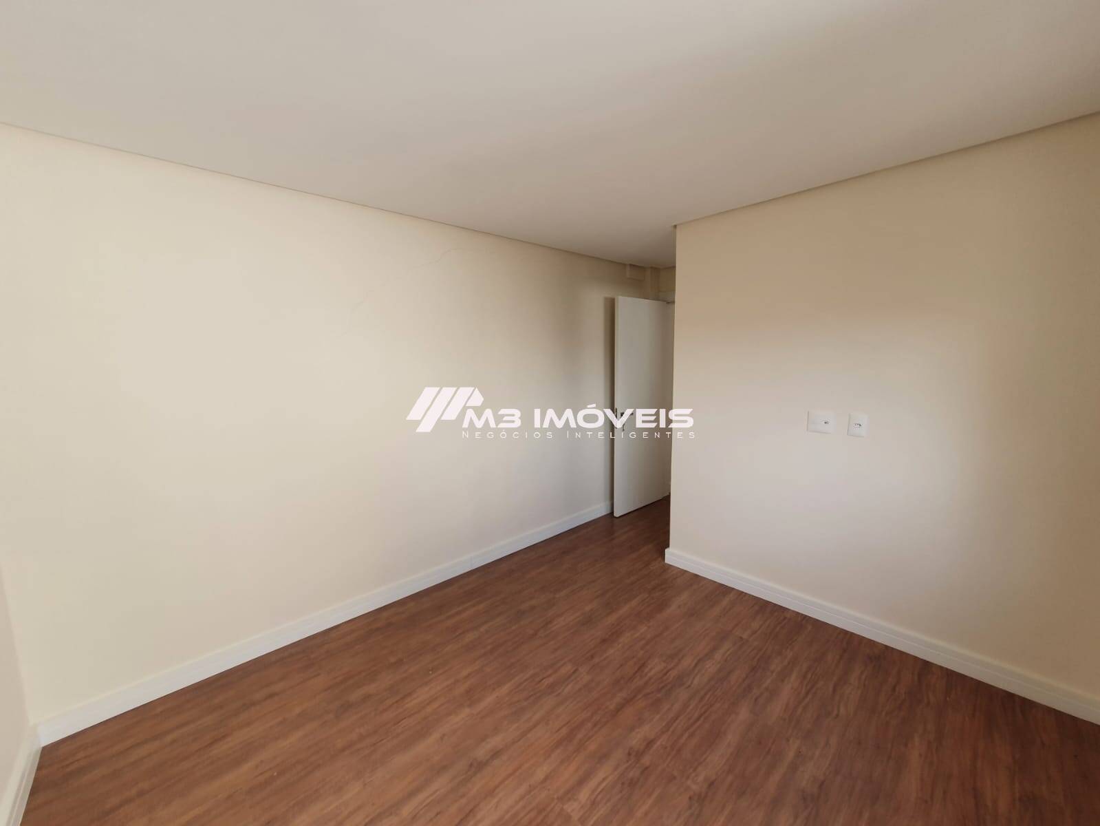 Apartamento à venda com 2 quartos, 77m² - Foto 10