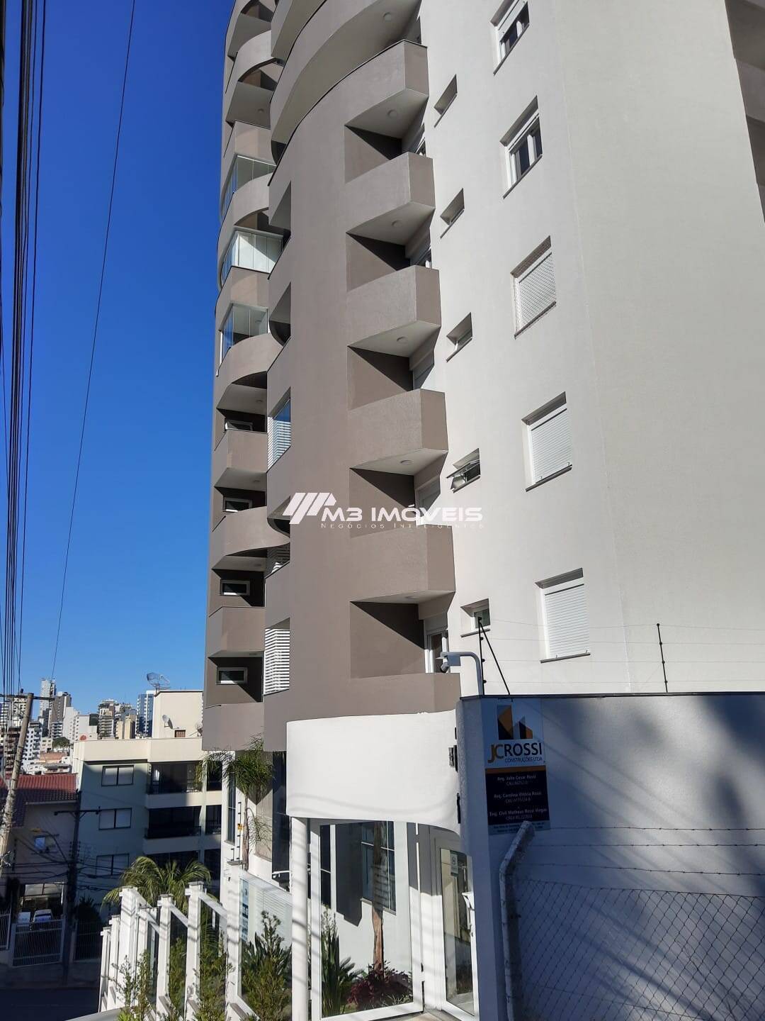 Apartamento à venda com 2 quartos, 77m² - Foto 17