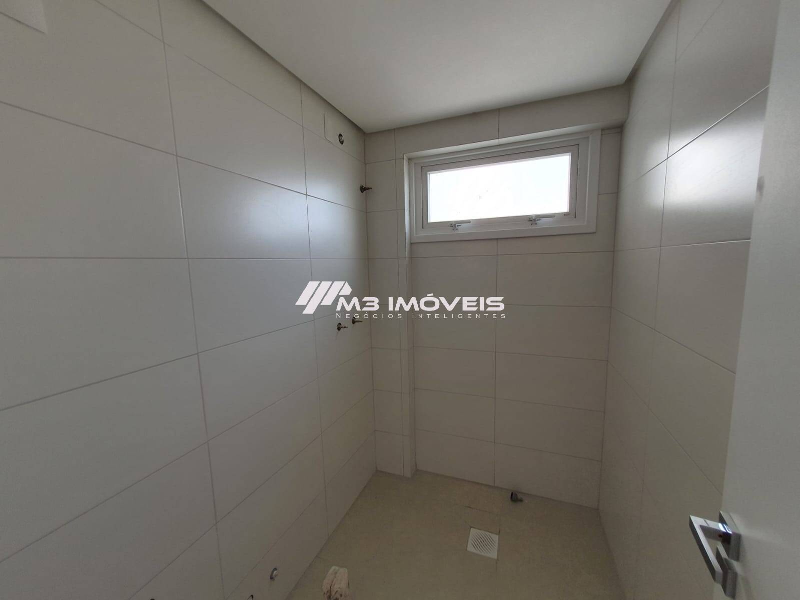 Apartamento à venda com 2 quartos, 77m² - Foto 15